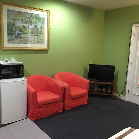 Adas Guesthouse Toronto Ruang foto