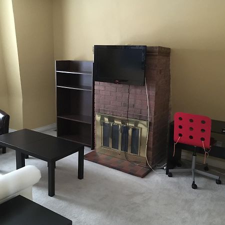 Adas Guesthouse Toronto Ruang foto