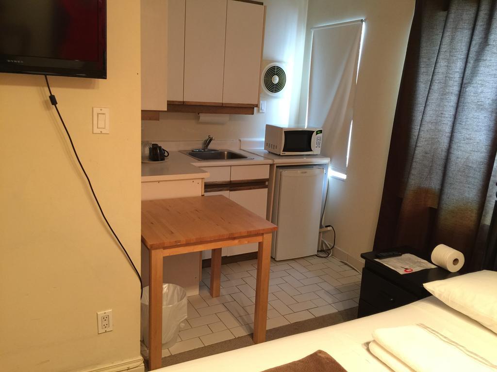 Adas Guesthouse Toronto Ruang foto