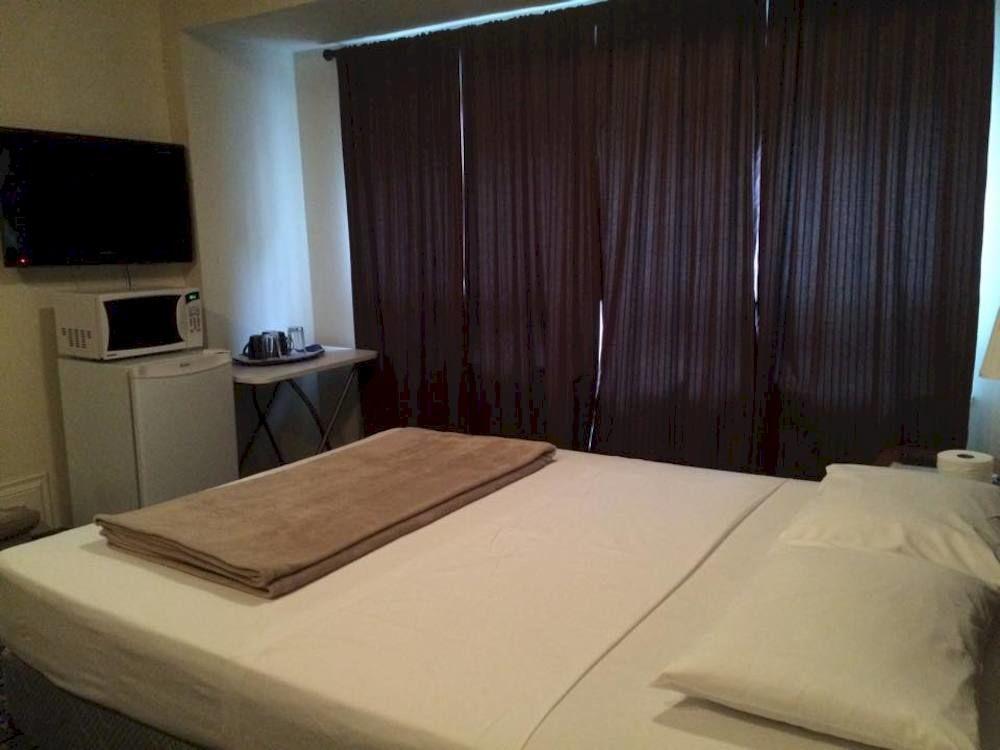 Adas Guesthouse Toronto Bagian luar foto