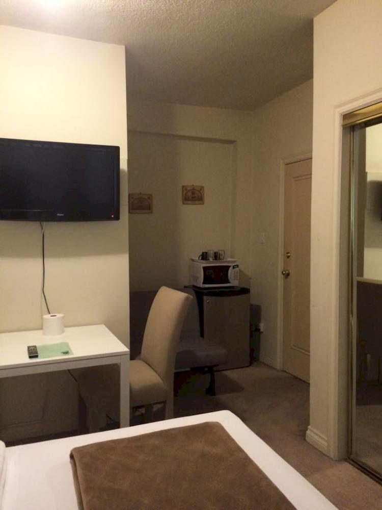 Adas Guesthouse Toronto Bagian luar foto