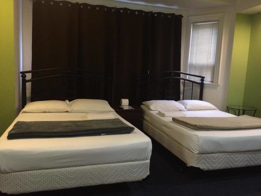 Adas Guesthouse Toronto Bagian luar foto