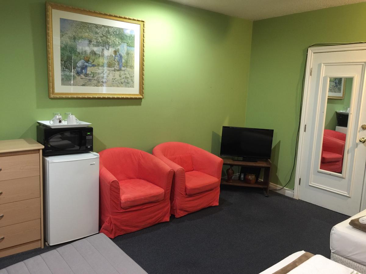 Adas Guesthouse Toronto Ruang foto